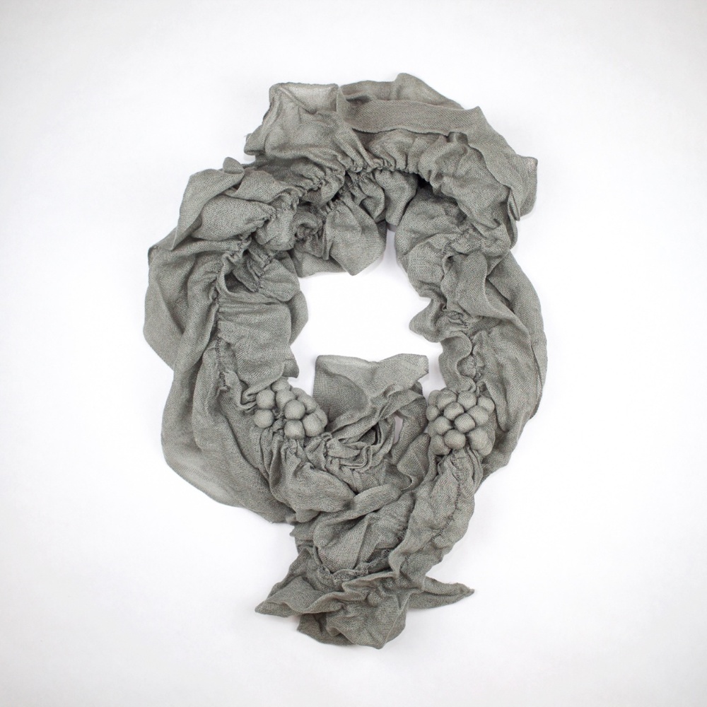 Anthropologie | Grey Shadowed Vine Scarf